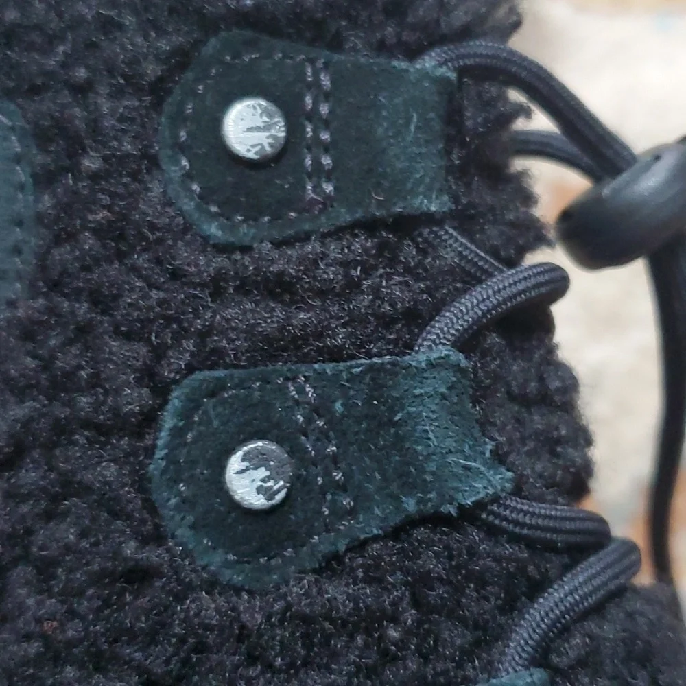 Sorel Explorer Cozy Boot youth faux shearling